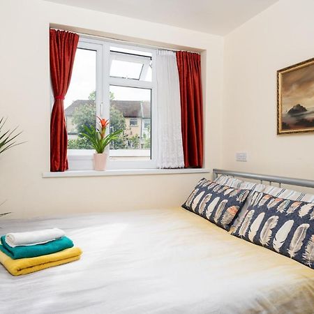 F5 Private Double Room London Exteriör bild
