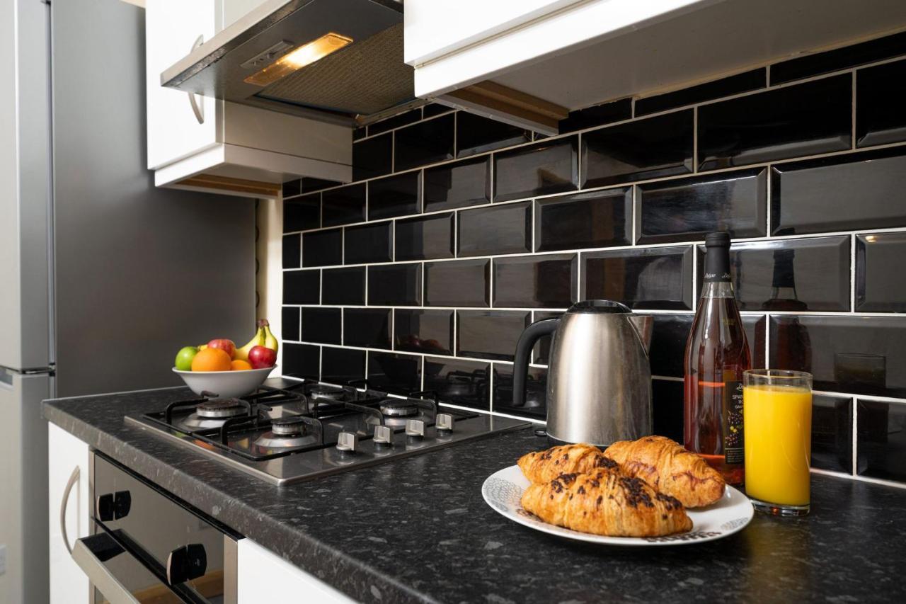 F5 Private Double Room London Exteriör bild