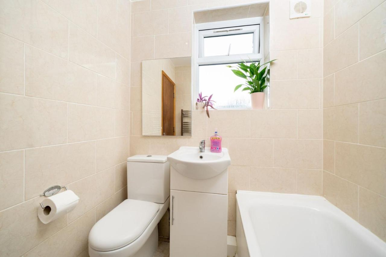 F5 Private Double Room London Exteriör bild